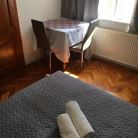 Nana Apartmanhaz
