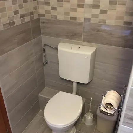 Apartment Nana Apartmanhaz