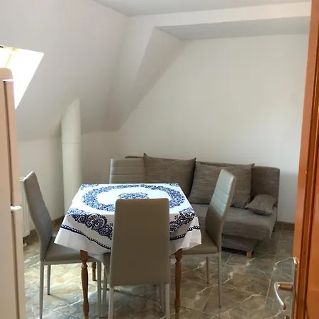 Nana Apartmanhaz * Hajdúszoboszló