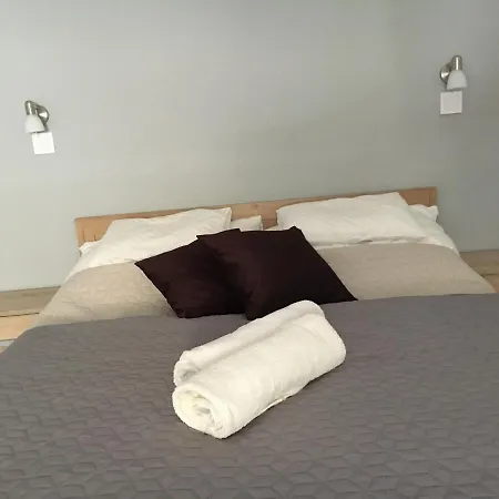Nana Apartmanhaz Apartament *