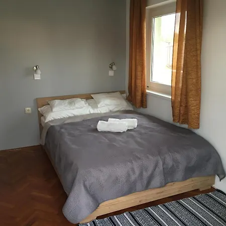 Nana Apartmanhaz Apartment