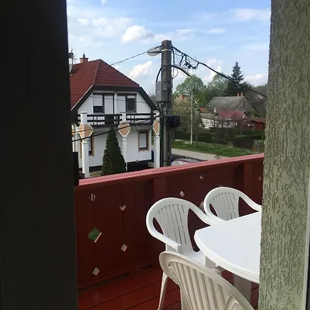 Apartment Nana Apartmanhaz *